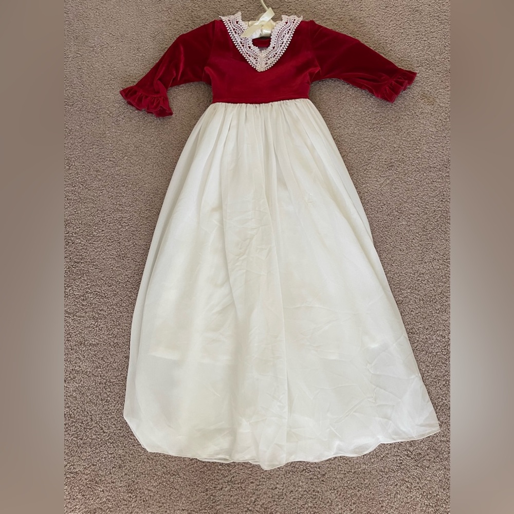 Girl August Girl’s Holiday Christmas Velvet Lace & Chiffon Dress size 5 EUC - Picture 2 of 7